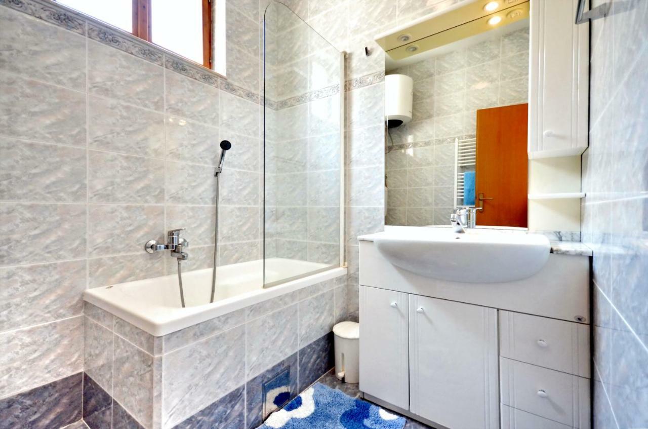 Apartment Danica Хвар Экстерьер фото